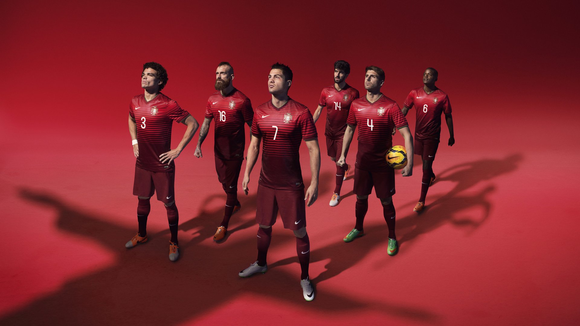 “英超焦点：转折瞬间决定胜负走向”，英超转会期截止